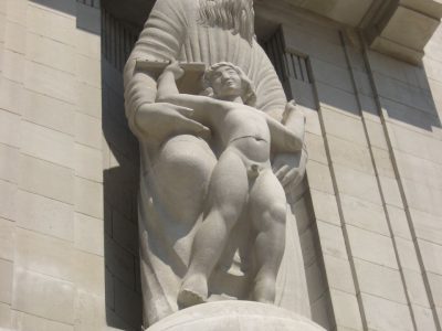 Photo by Redvers (https://creativecommons.org/licenses/by/2.0/deed.en). No changes made.